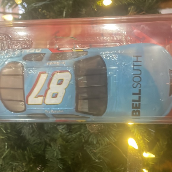 Kevin Harvick 29 stock car - Picture 3 of 3